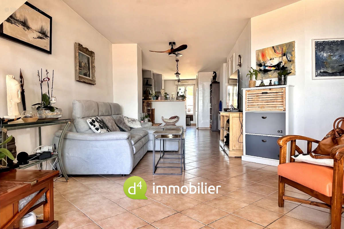 Appartement à MARSEILLE-8E