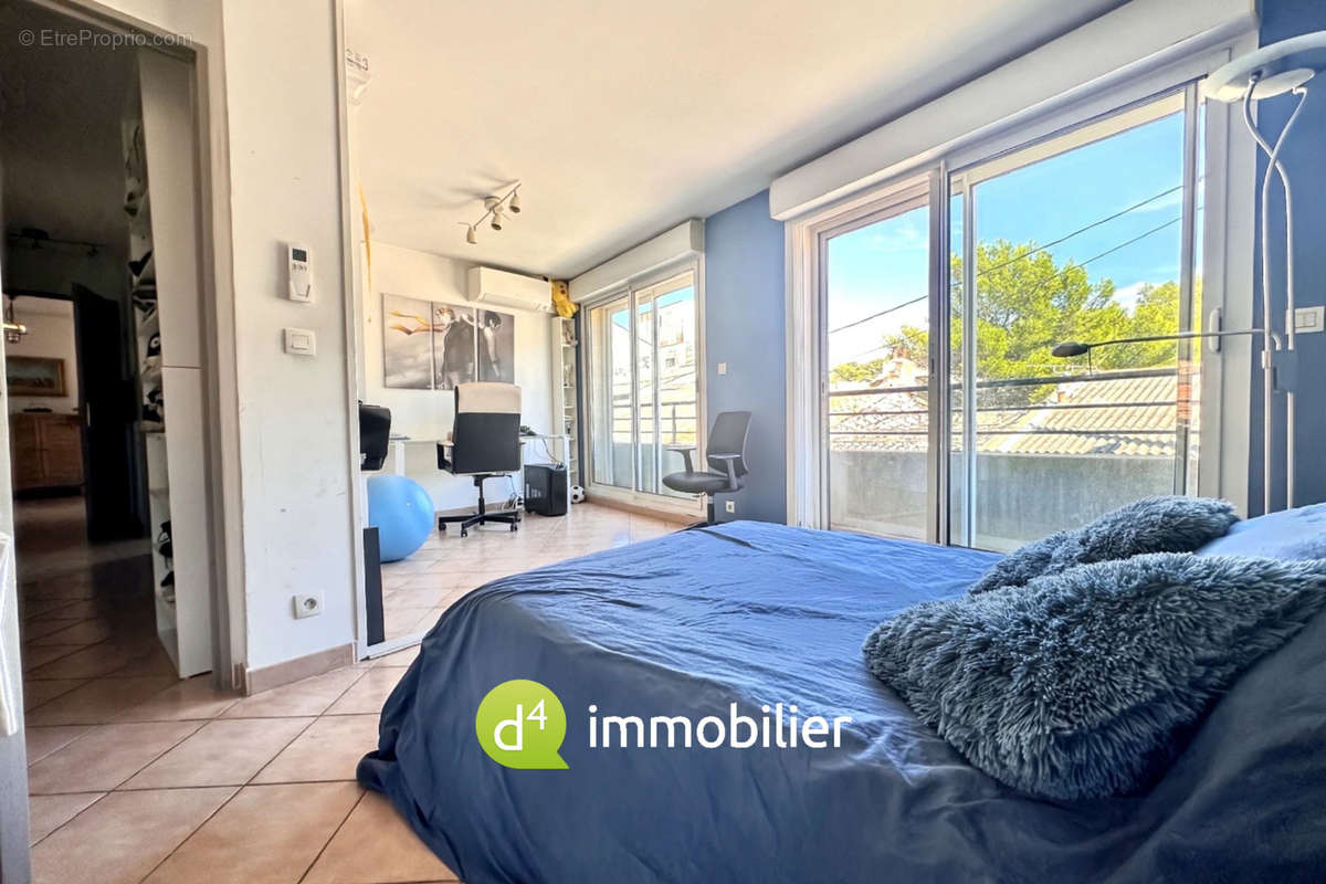 Appartement à MARSEILLE-8E