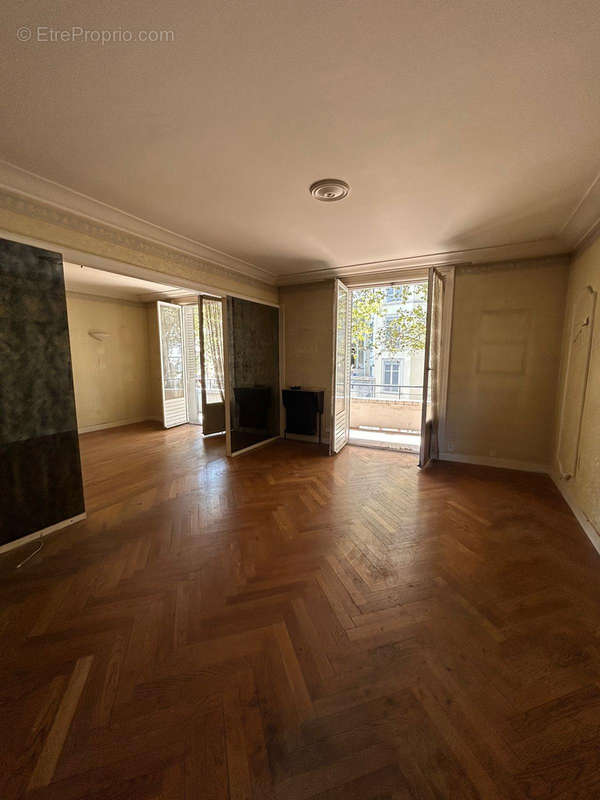 Appartement à LYON-7E