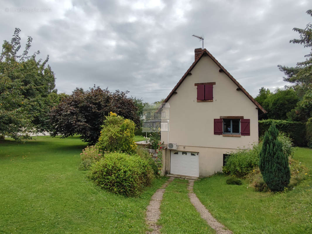 Maison à BRIONNE