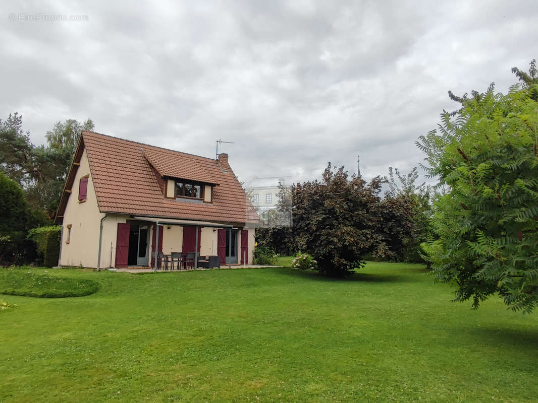 Maison à BRIONNE