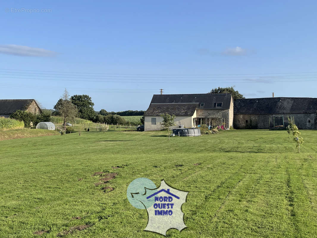 Maison à MAYENNE