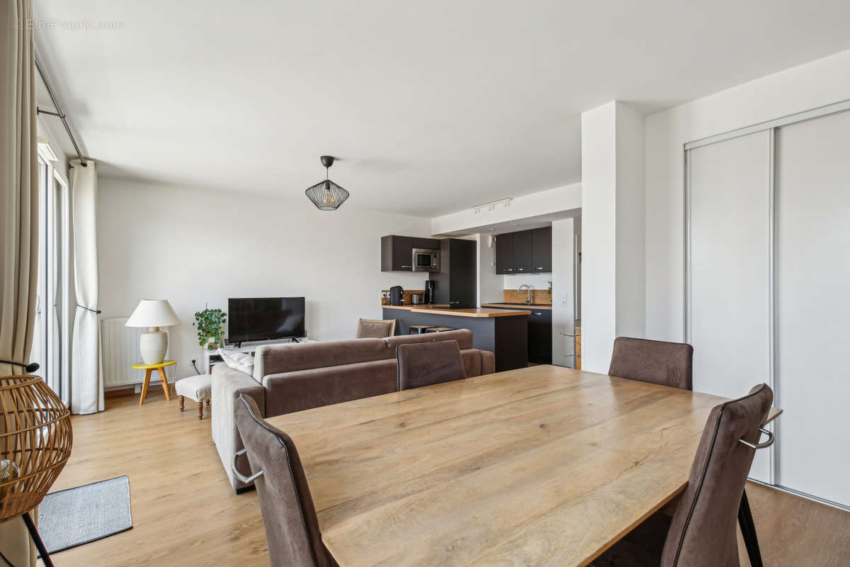 Appartement à COLOMBES