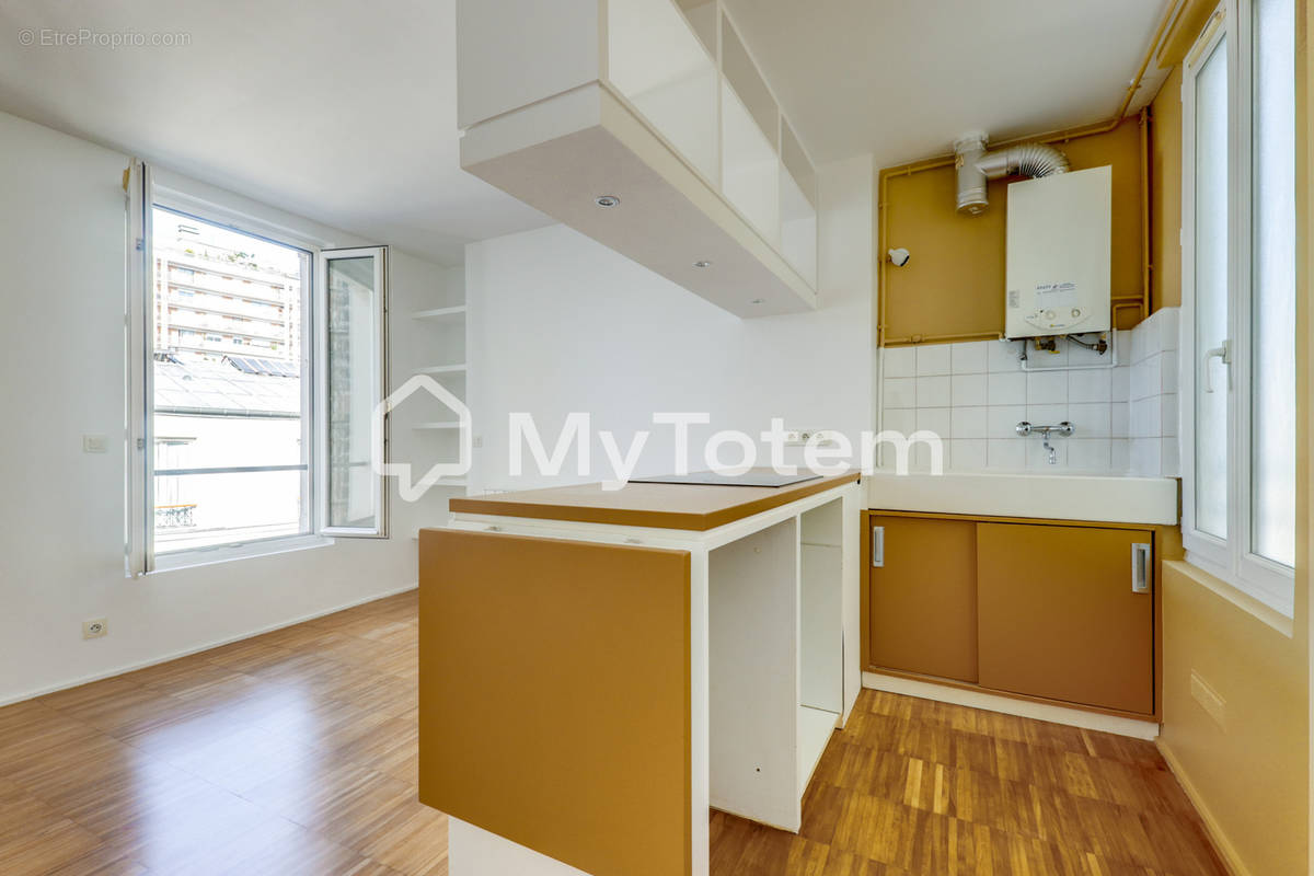 Appartement à PARIS-11E