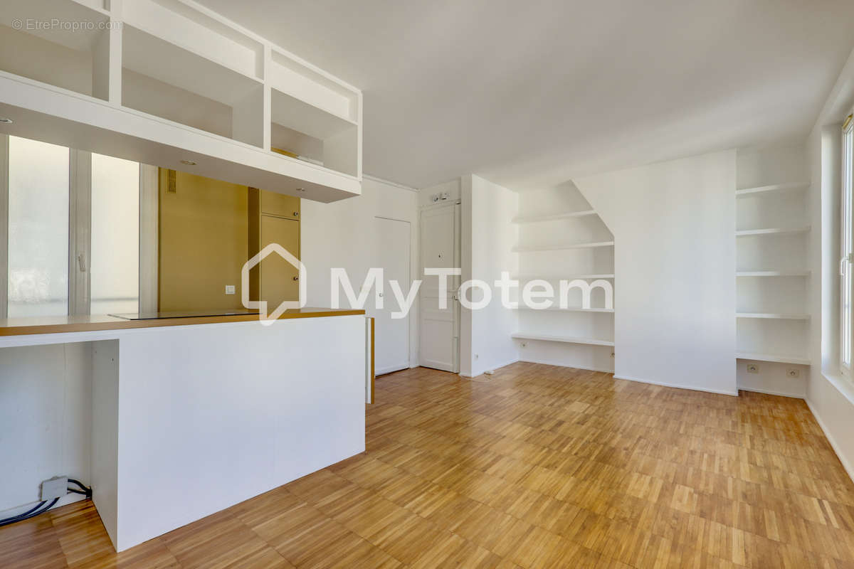 Appartement à PARIS-11E