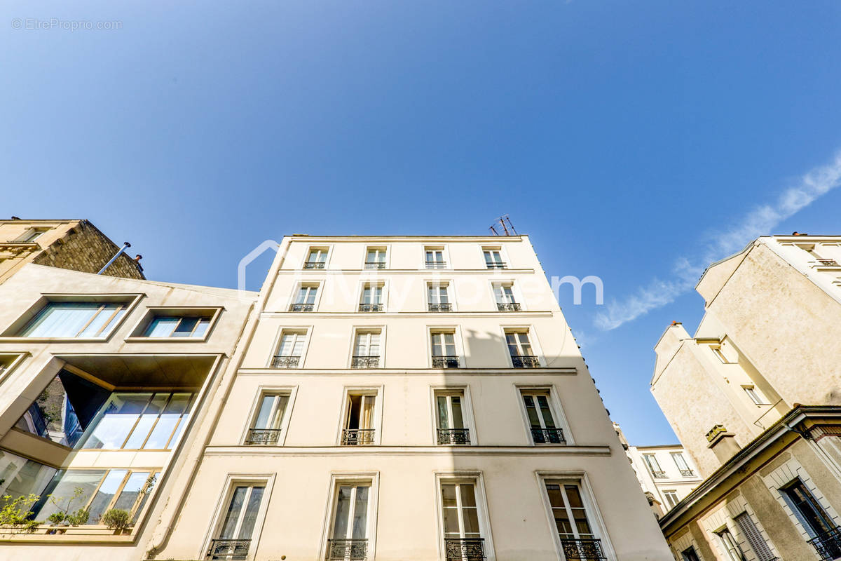 Appartement à PARIS-11E