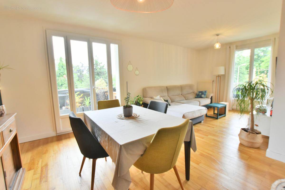 Appartement à LYON-5E