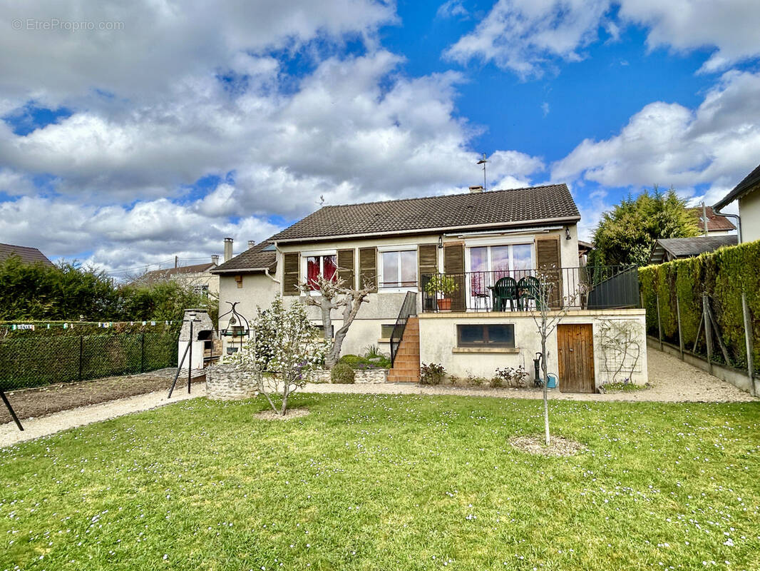 Maison à BALLANCOURT-SUR-ESSONNE