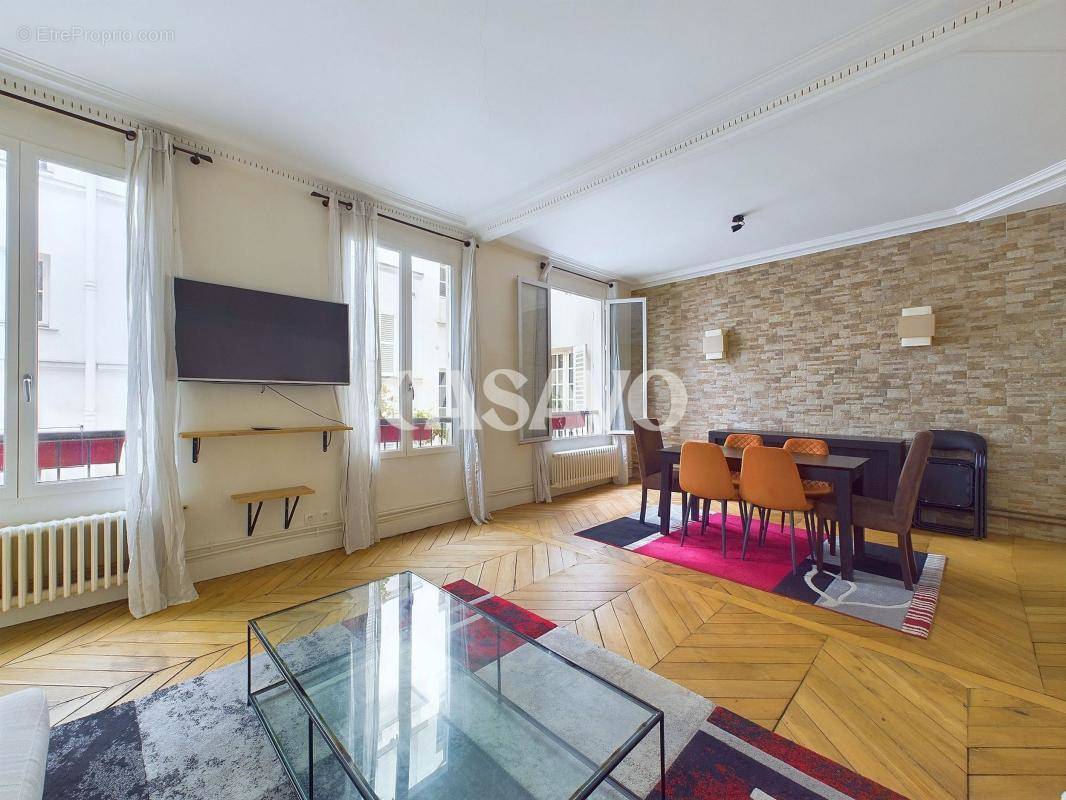 Appartement à PARIS-9E