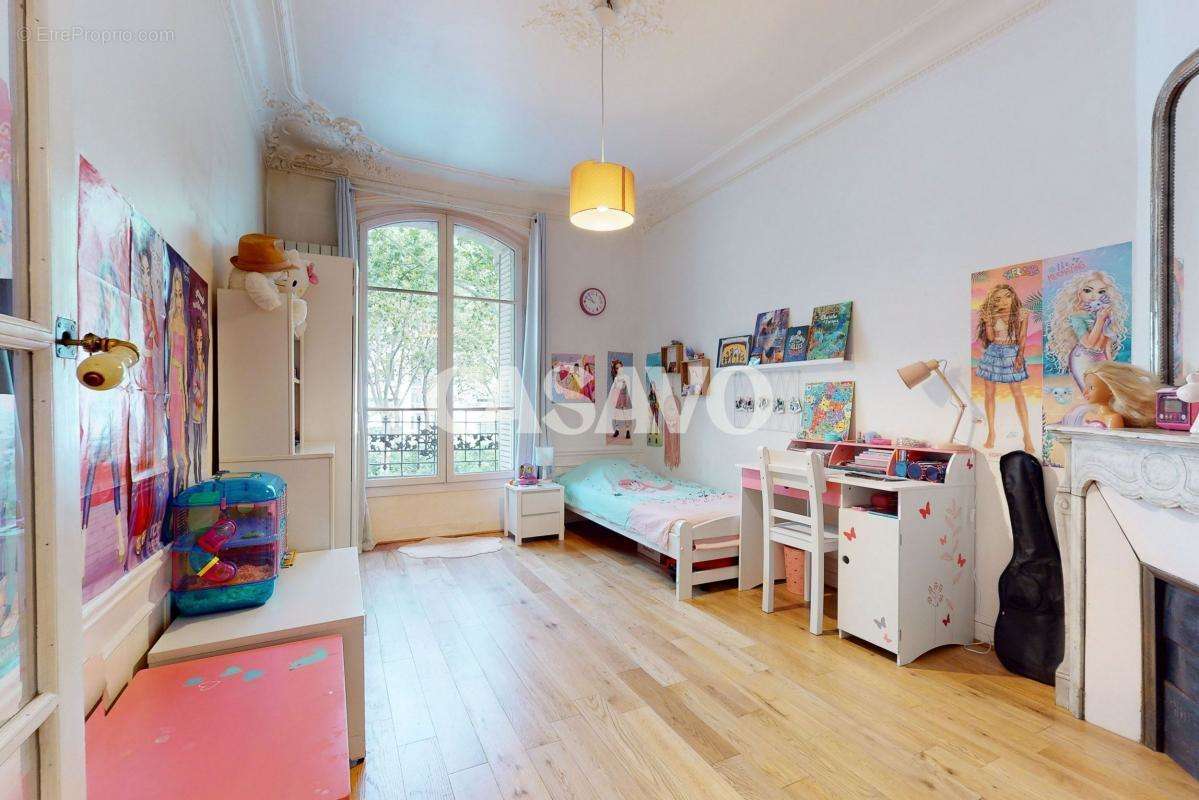 Appartement à PARIS-19E