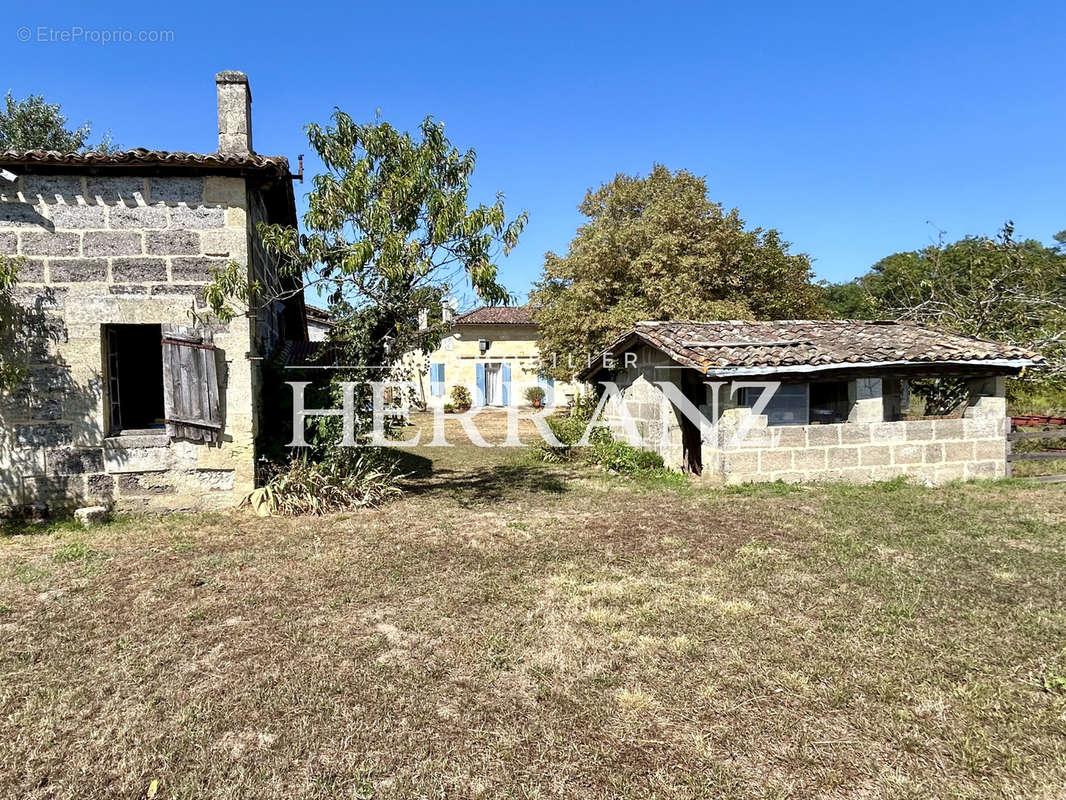 Maison à PORCHERES