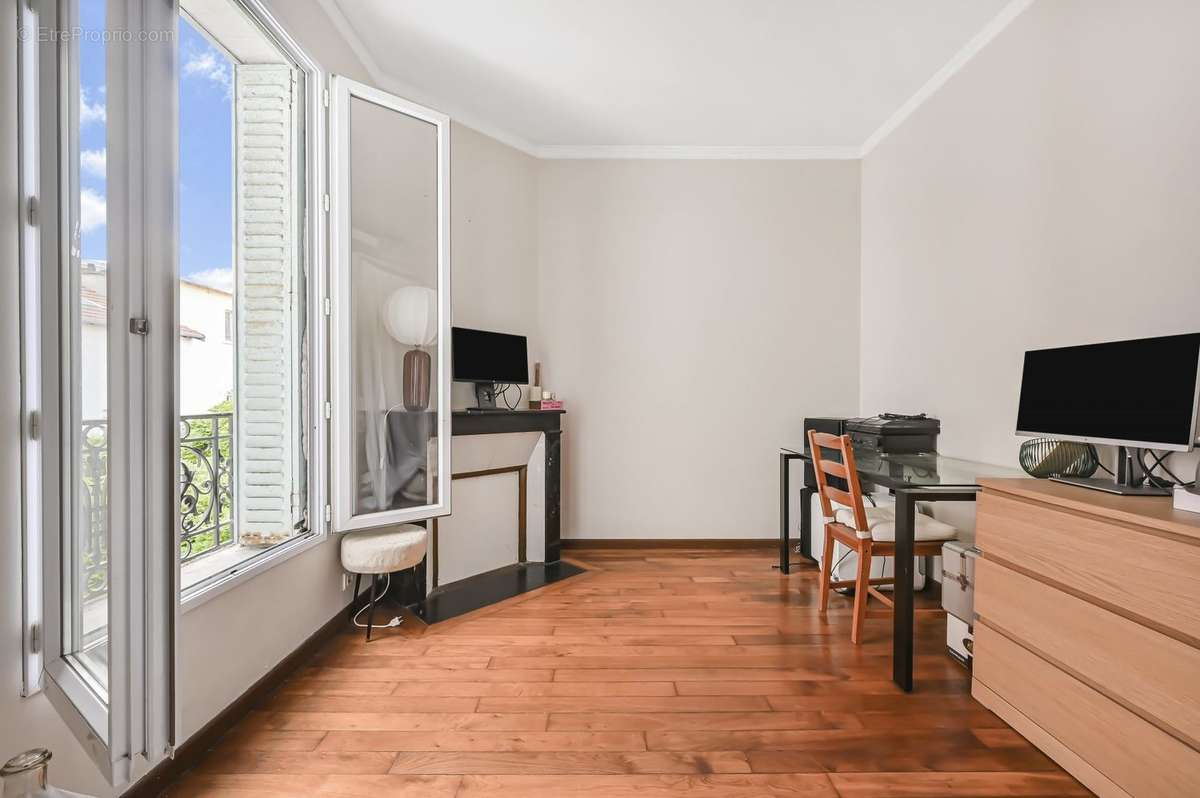 Appartement à ASNIERES-SUR-SEINE