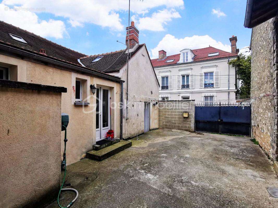 Maison à BOIS-LE-ROI