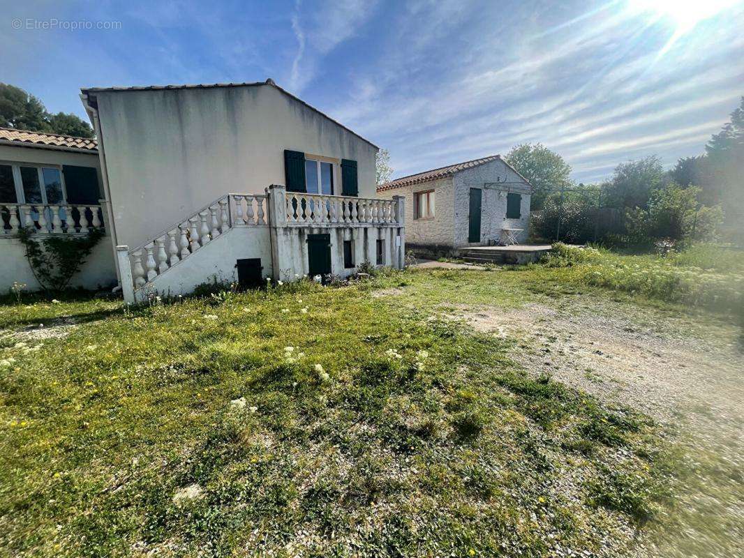 Maison à SAINT-SATURNIN-LES-APT