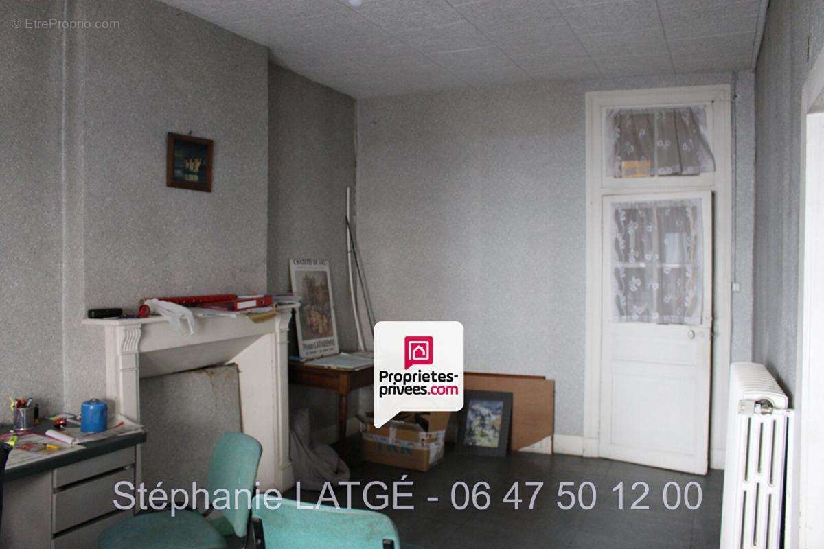 Appartement à BORT-LES-ORGUES