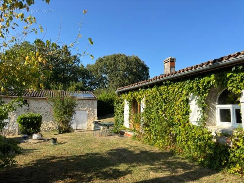 Maison à SAUVETERRE-DE-GUYENNE