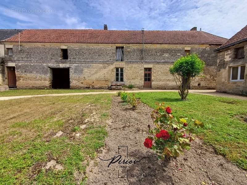 Maison à DOUE-LA-FONTAINE