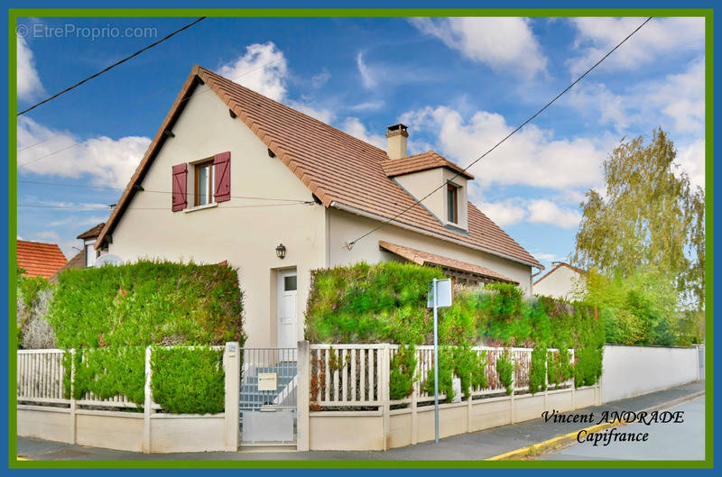 Maison à MAROLLES-EN-HUREPOIX