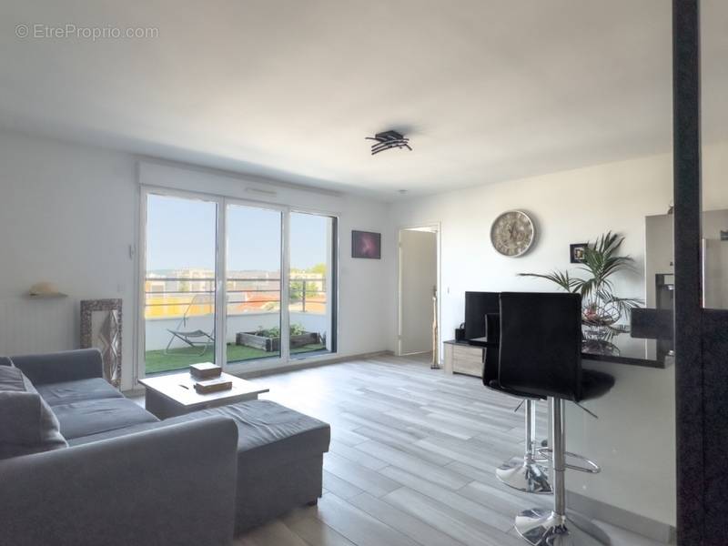 Appartement à COLOMBES