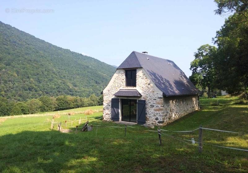 Maison à SARRANCOLIN