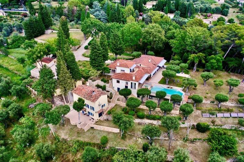 Maison à MOUGINS