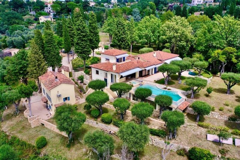 Maison à MOUGINS