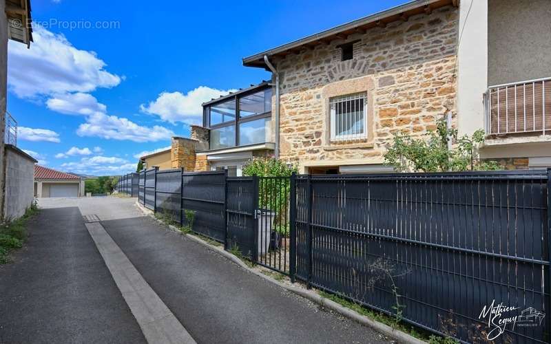 Appartement à BULLY