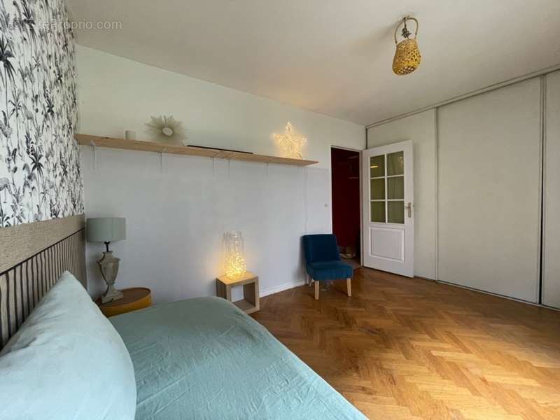 Appartement à PARIS-19E