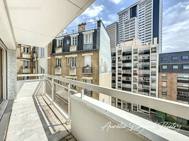 Appartement à PARIS-15E