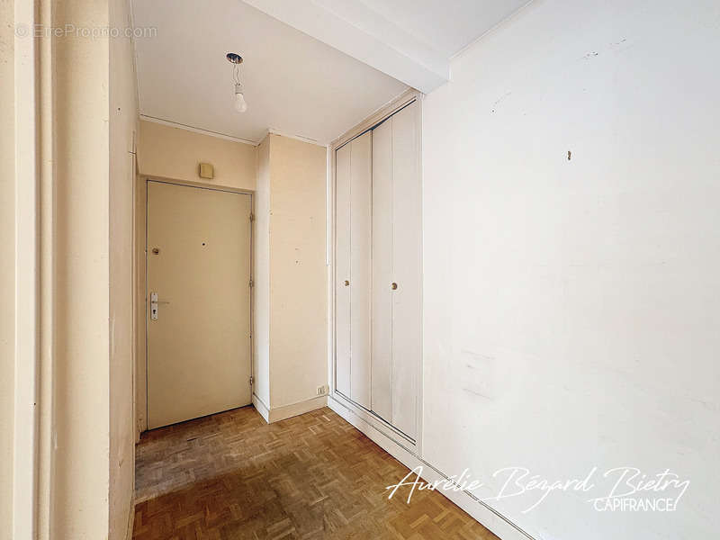 Appartement à PARIS-15E