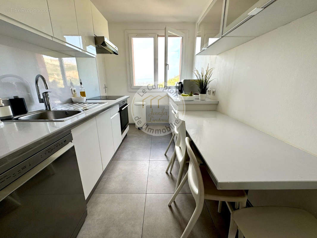 Appartement à MARSEILLE-9E