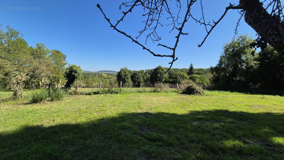 Maison à TOCANE-SAINT-APRE