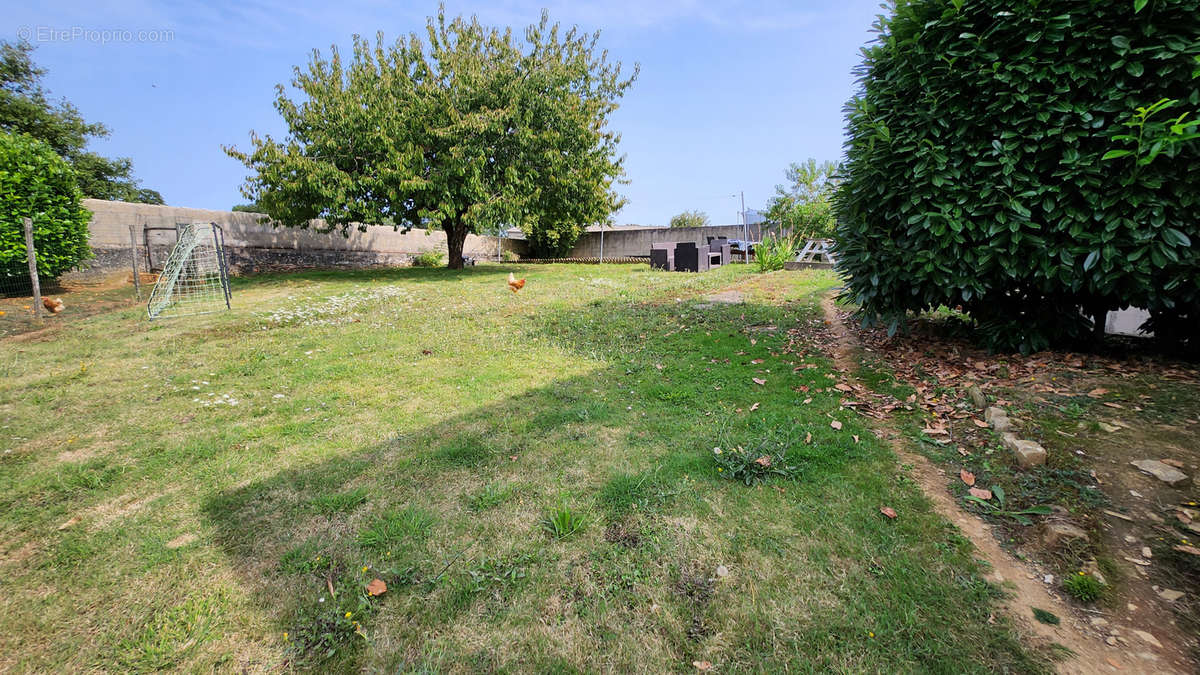 Maison à MAREUIL-SUR-LAY-DISSAIS