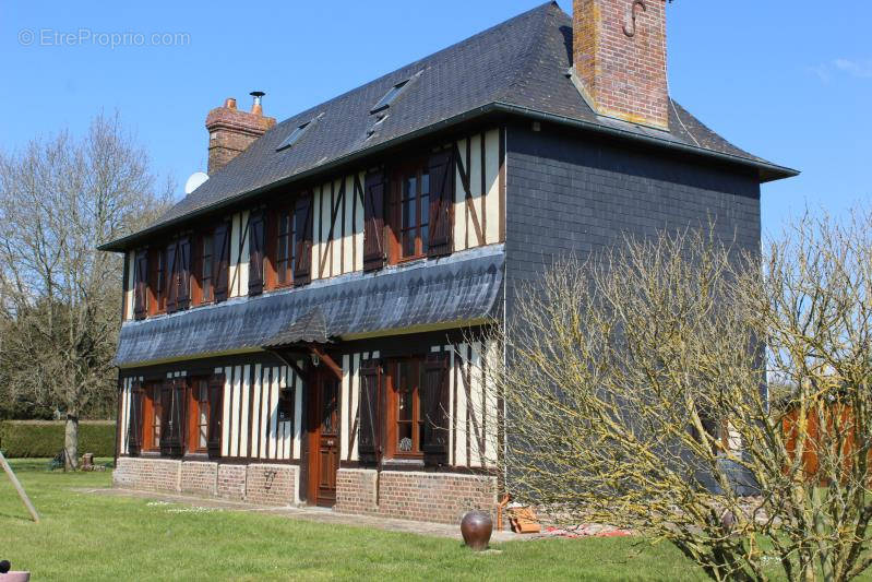 Maison à SAINT-GEORGES-DU-VIEVRE