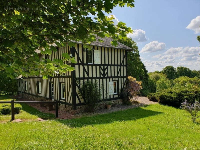 Maison à CORMEILLES