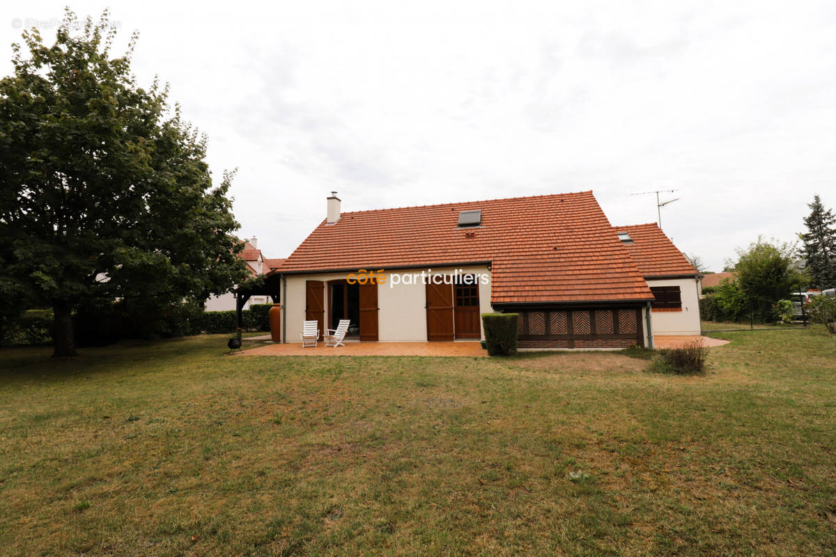 Maison à SAINT-CYR-EN-VAL