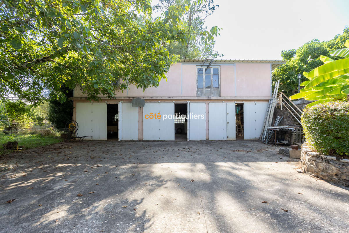 Maison à SALLES-LA-SOURCE