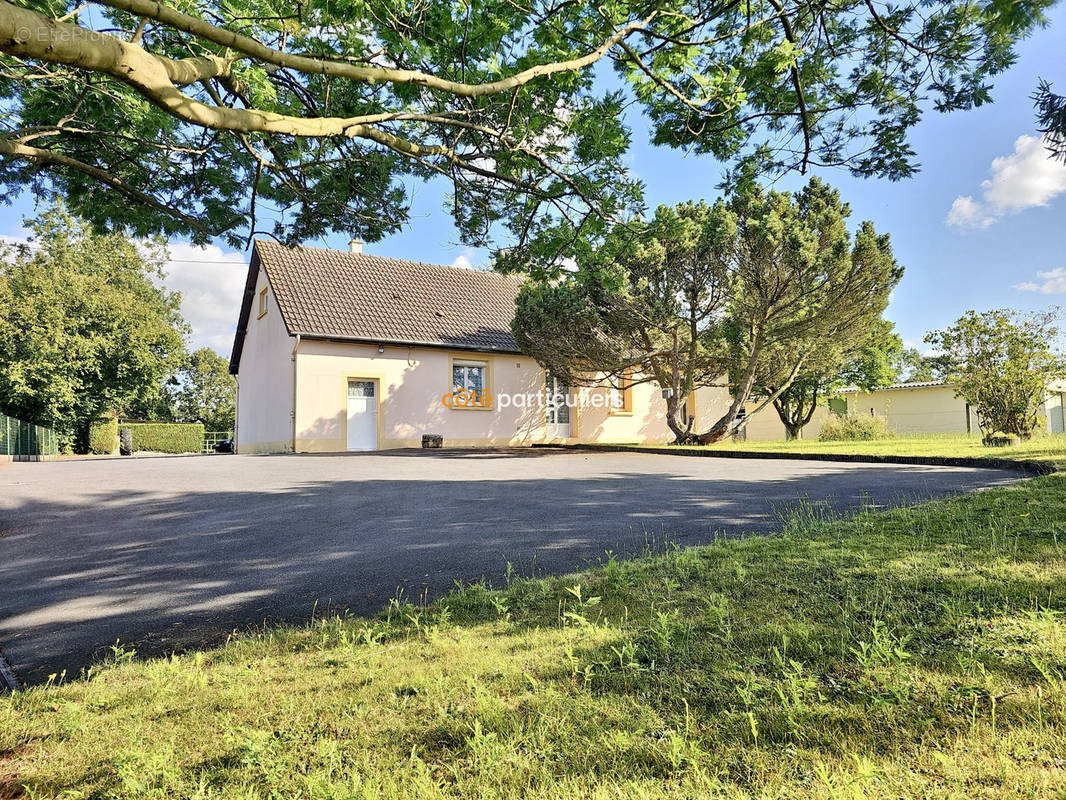 Maison à SAINT-GEORGES-DE-BOHON