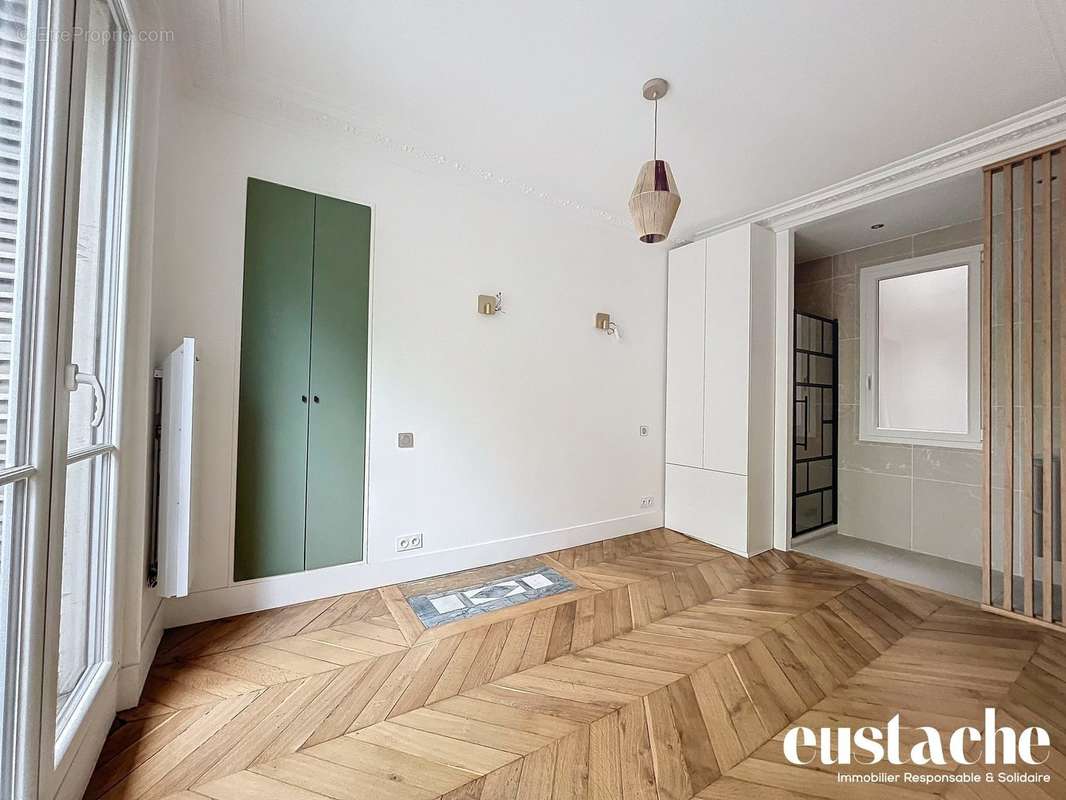 Appartement à PARIS-11E