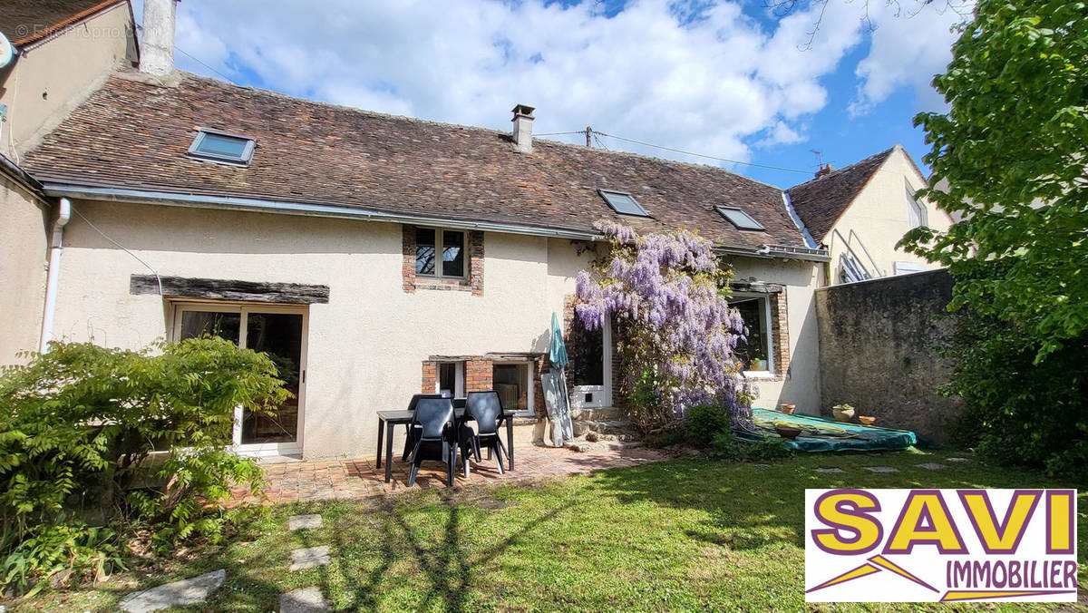 Maison à FERRIERES-EN-GATINAIS