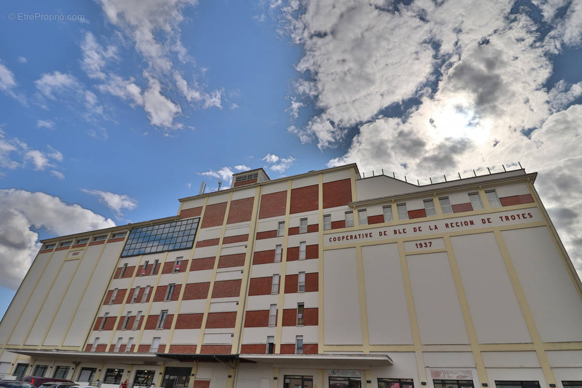 Appartement à SAINT-JULIEN-LES-VILLAS