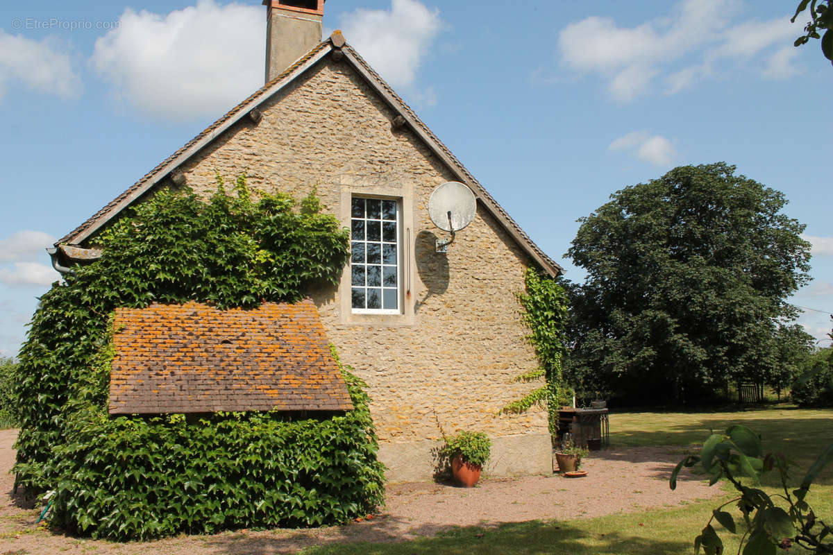 Maison à CROISY