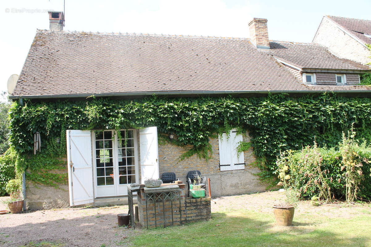 Maison à CROISY