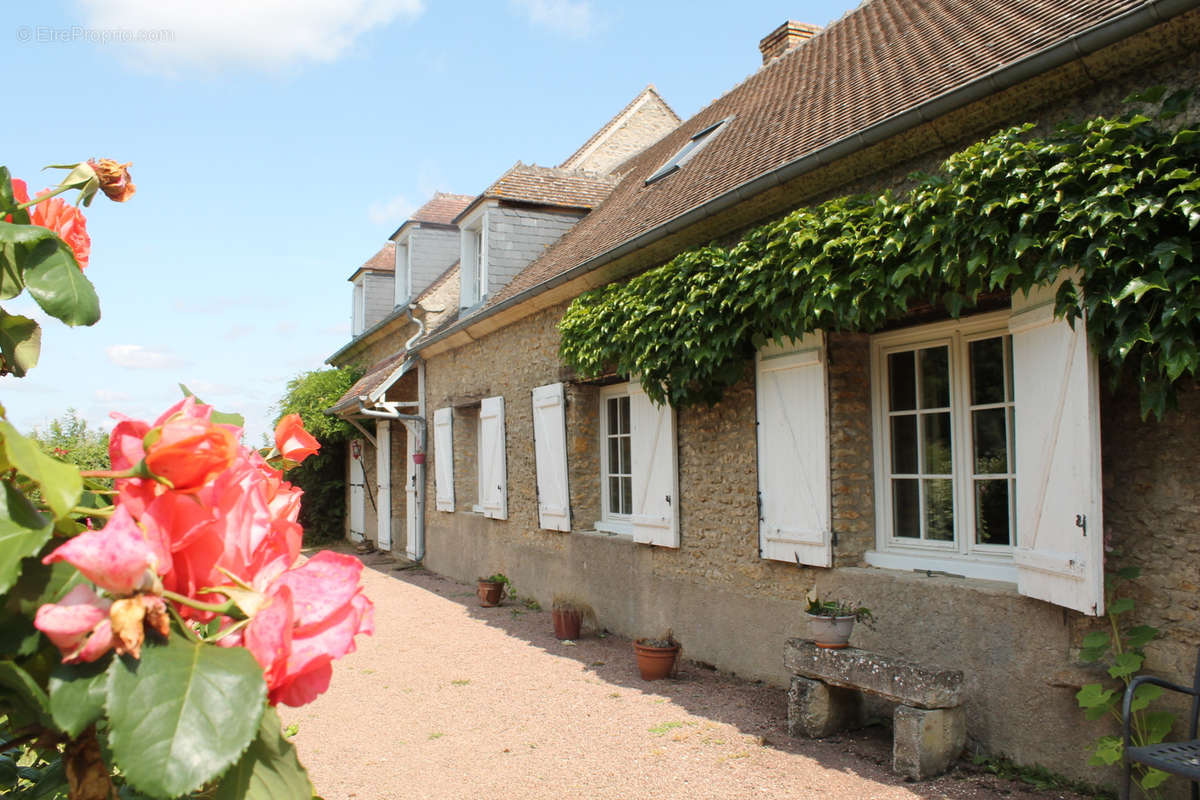 Maison à CROISY