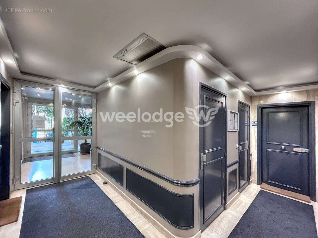 Appartement à NEUILLY-SUR-SEINE