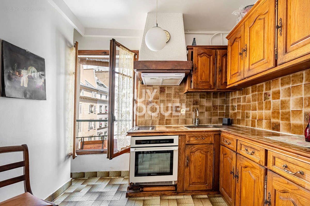 Appartement à PARIS-9E