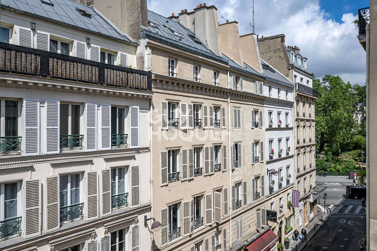 Appartement à PARIS-9E