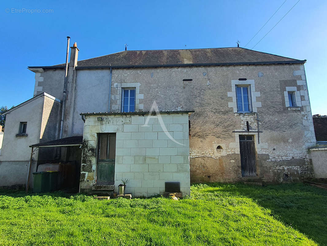 Maison à VILLENTROIS