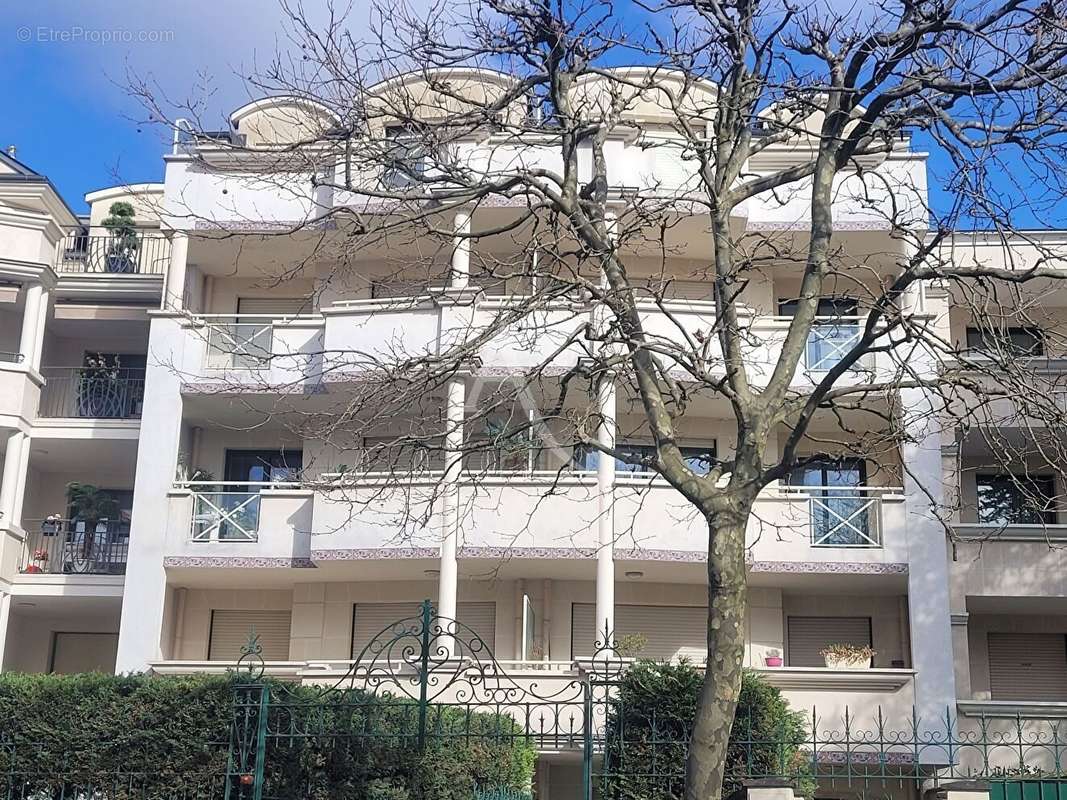 Appartement à LE PERREUX-SUR-MARNE