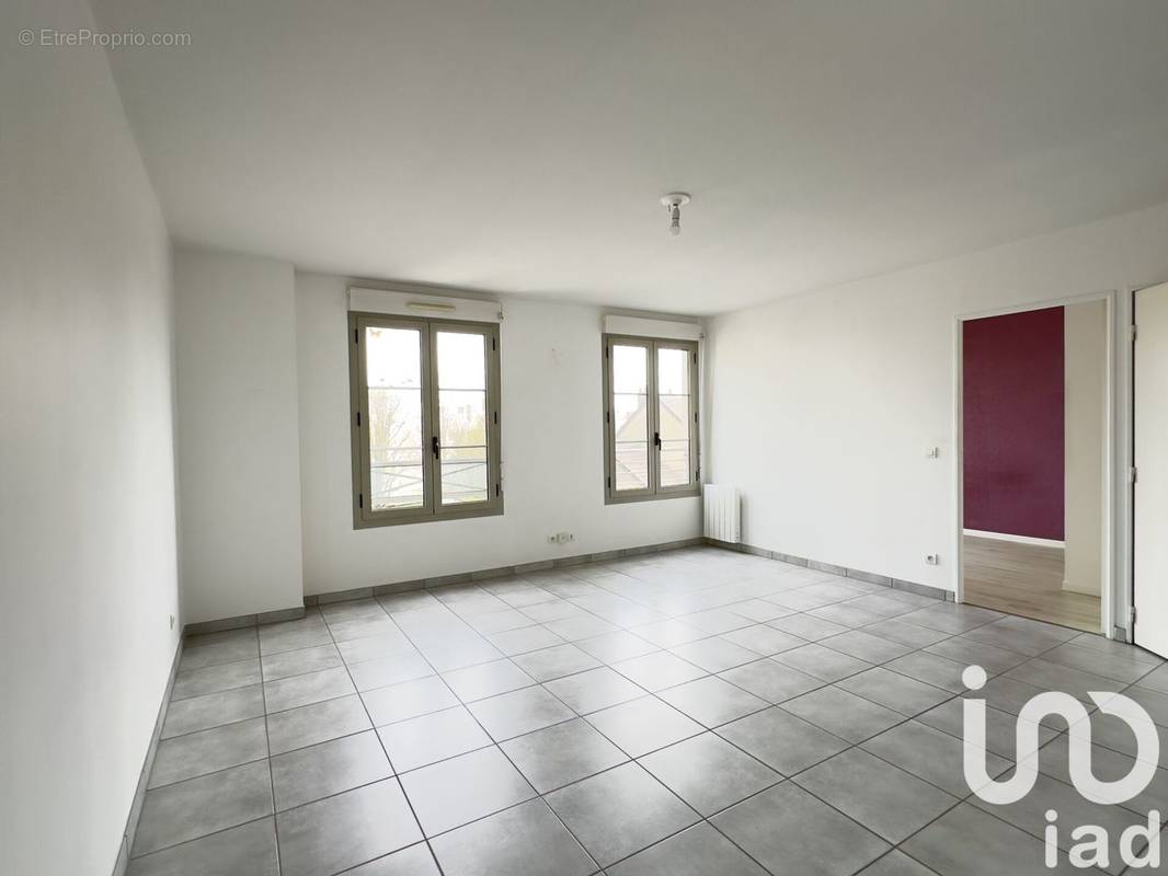 Photo 1 - Appartement à COMBS-LA-VILLE